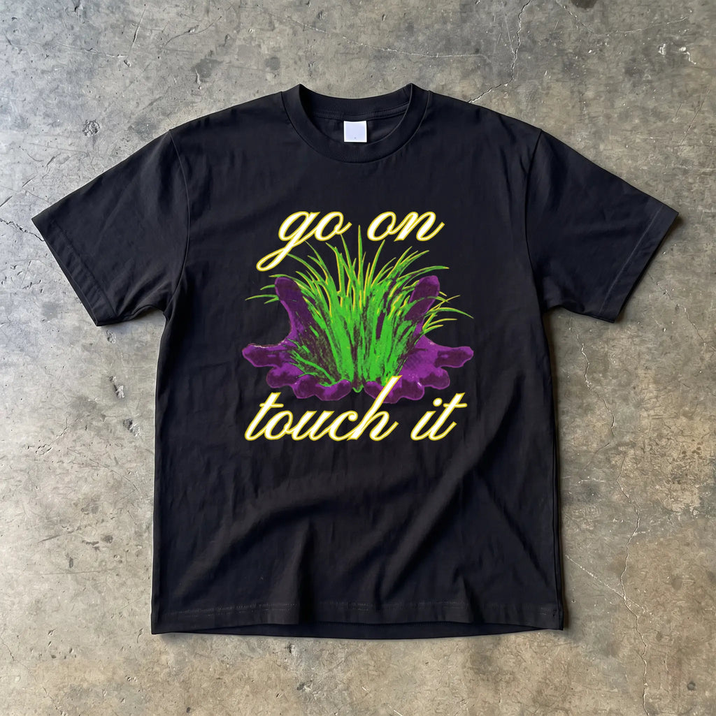 Touch Grass | t-shirt ODMPOD