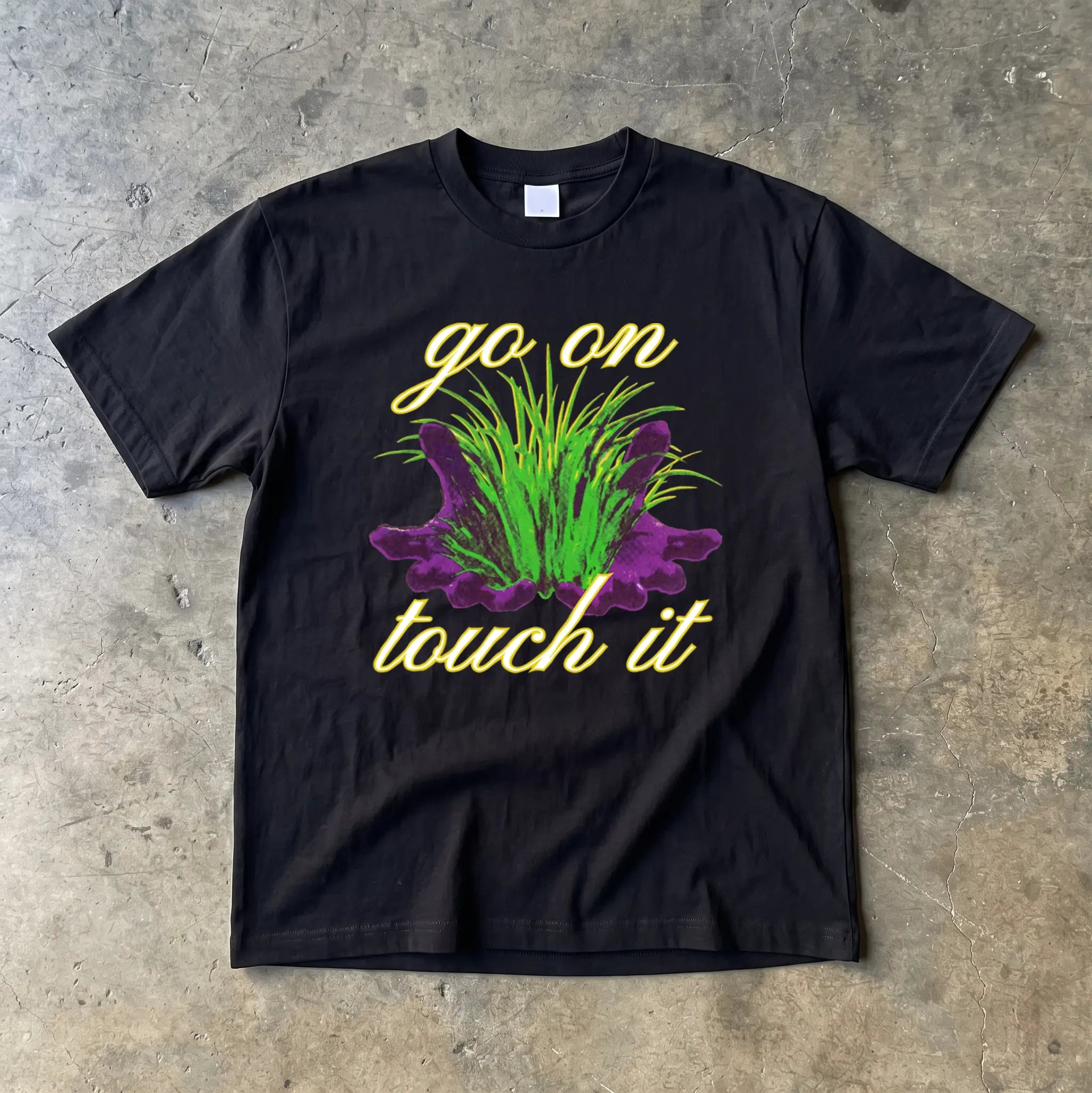 Touch Grass | t-shirt ODMPOD